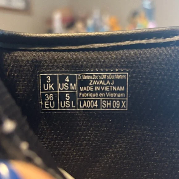 Dr. Martens Men’s White Boots - Picture 6 of 6